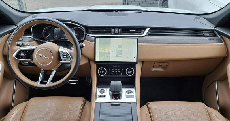 Jaguar F-Pace cena 266500 przebieg: 16785, rok produkcji 2022 z Chociwel małe 704